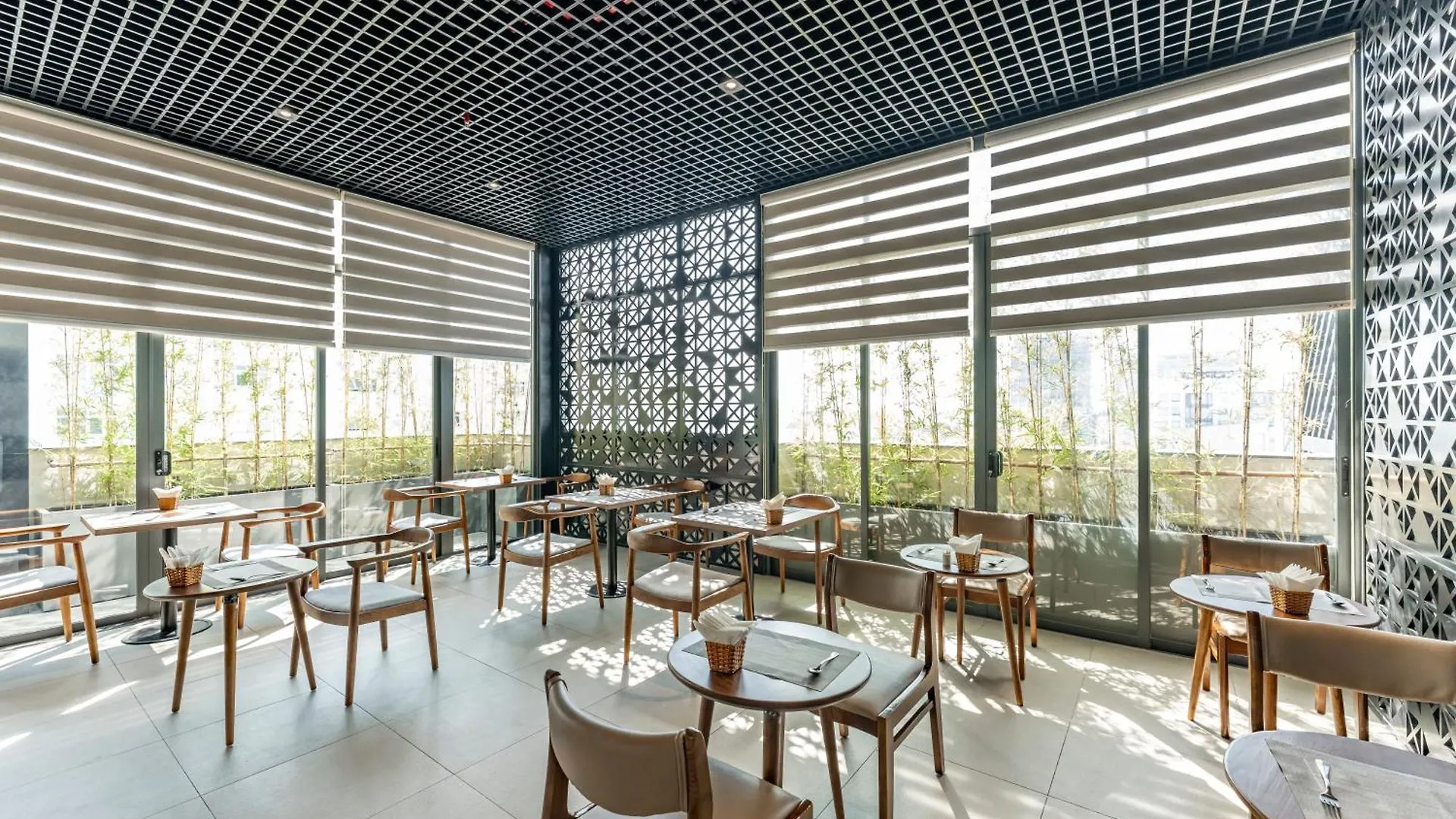 הו צ'י מין סיטי Thanh Long Hotel - Tra Khuc וייטנאם