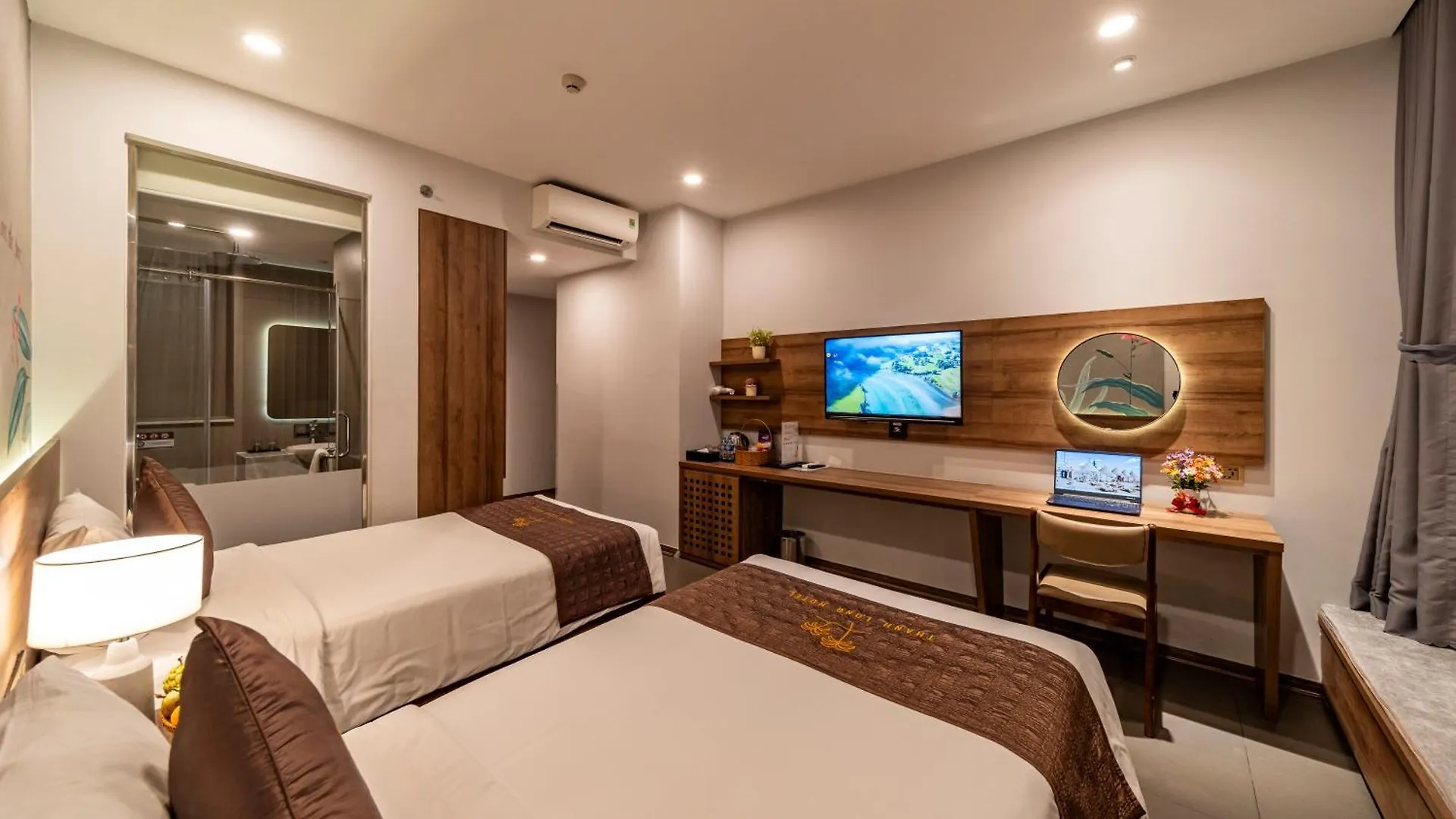 ***  Thanh Long Hotel - Tra Khuc Thành Pho Ho Chí Minh Vietnam
